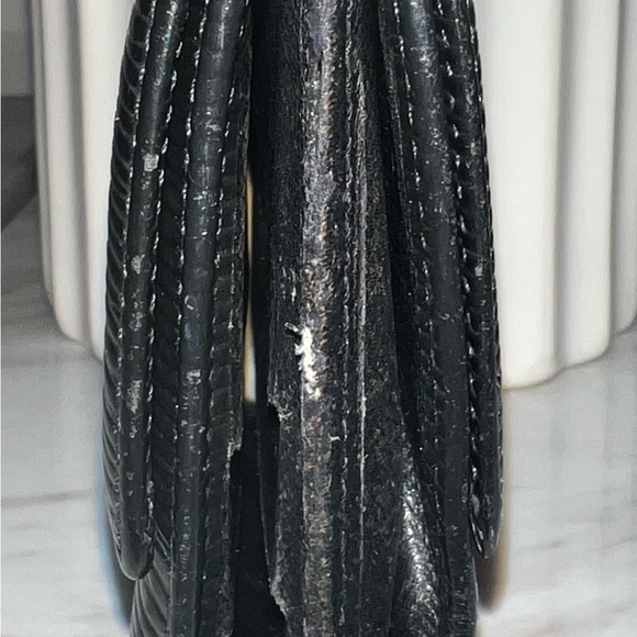 Louis Vuitton Epi Leather Trifold Wallet - Picture 7 of 11